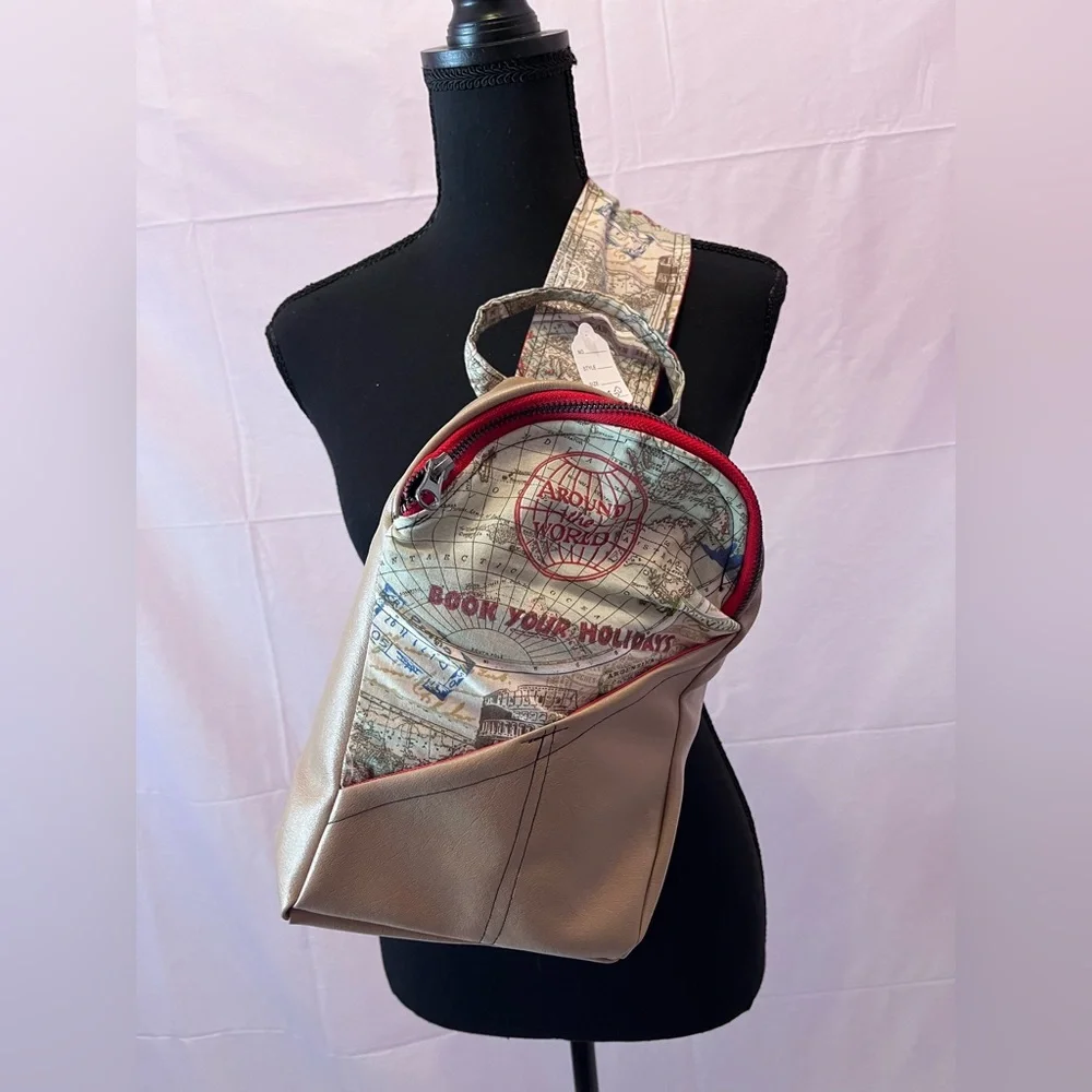 Custom crossbag - Picture 1 of 2
